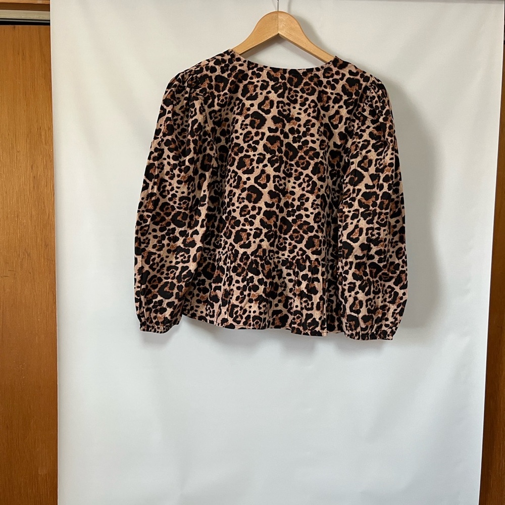 Sim & Sam Leopard Print Women's Tie Up Top Size M NWT - Picture 4 of 10